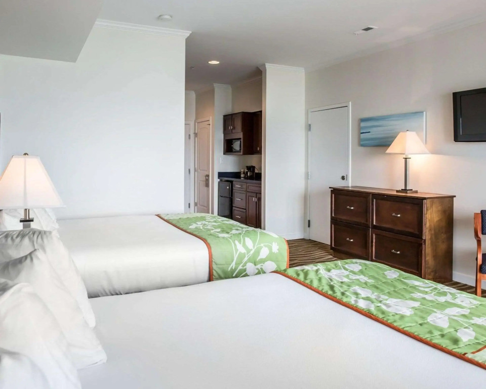 Island Inn & Suites, an Ascend Collection Hotel