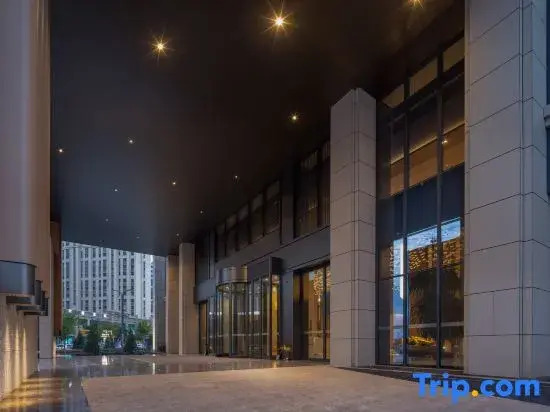 Jinglong International Hotel (Zhangye West Railway Station Aegean Sea Shopping Center)