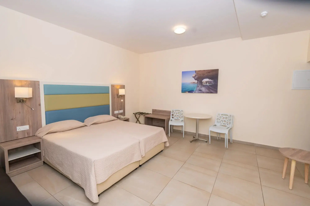 Tofinis Hotel