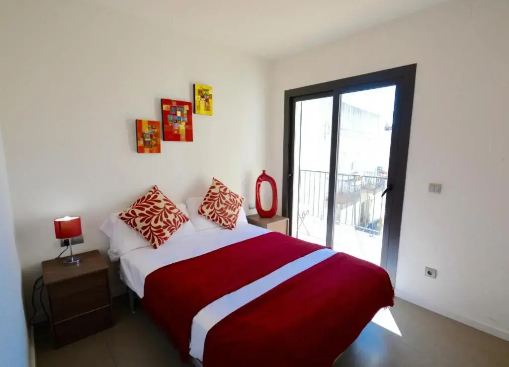 Chic Stylish Apartment with 2 Beds And Roof Terrac