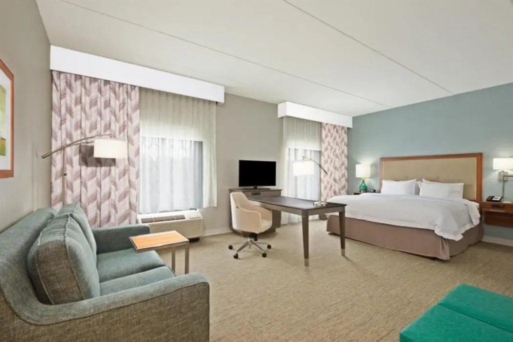 Hampton Inn & Suites North Huntingdon-Irwin, PA