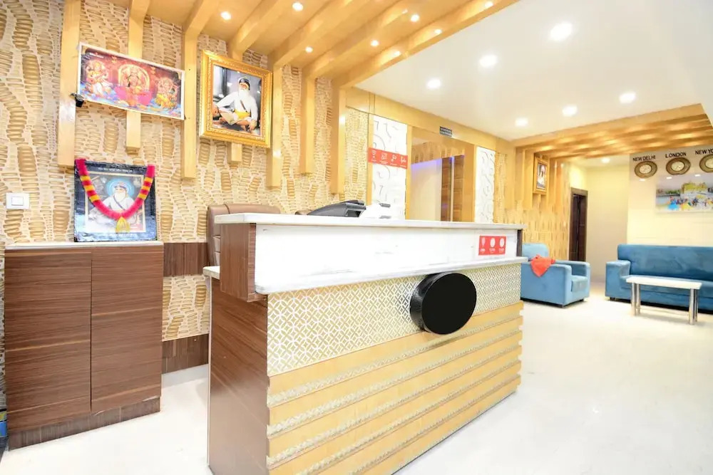 Collection O Hotel Platinum Inn And Suites