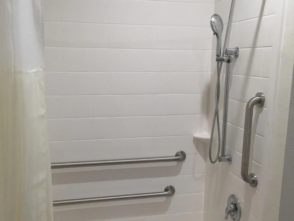 Crystal Inn & Suites IAH Humble