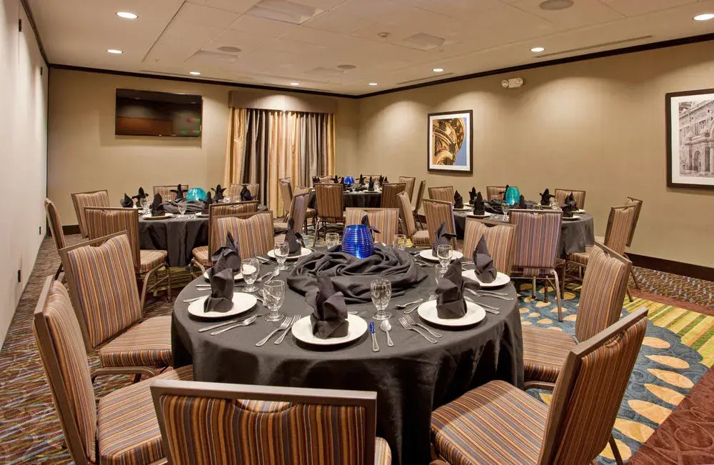 Holiday Inn Express St Joseph