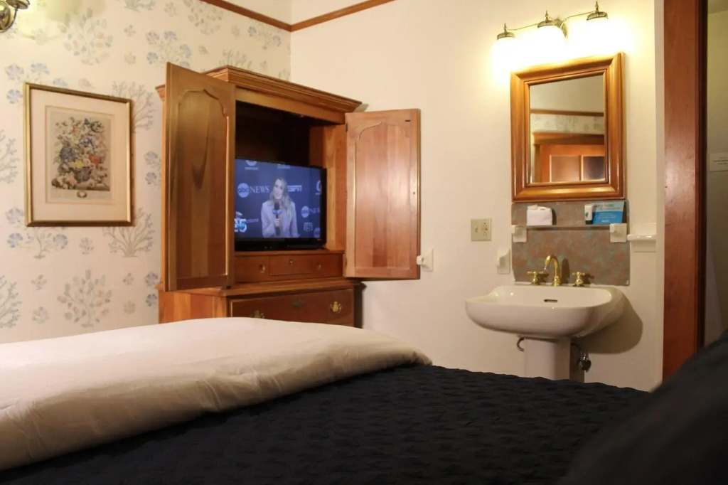 Pacific Grove Inn