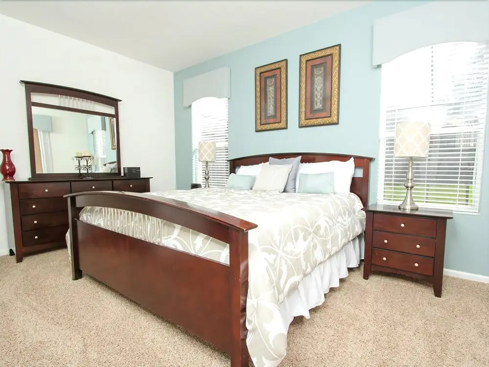 2620 Daulby St Windsor Hills