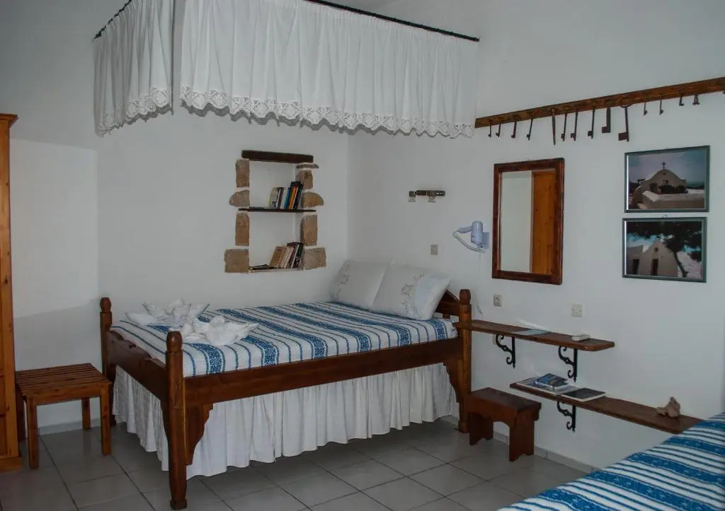 PATMOS Mathios Studios- apartments