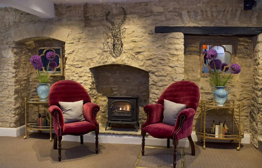 The Sheep on Sheep Street Hotel