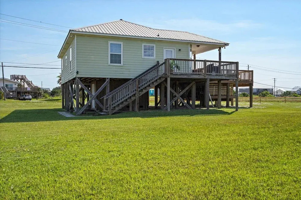 Sea View Cottage - 110 Ponce De Leon 3 Bedroom Home by RedAwning