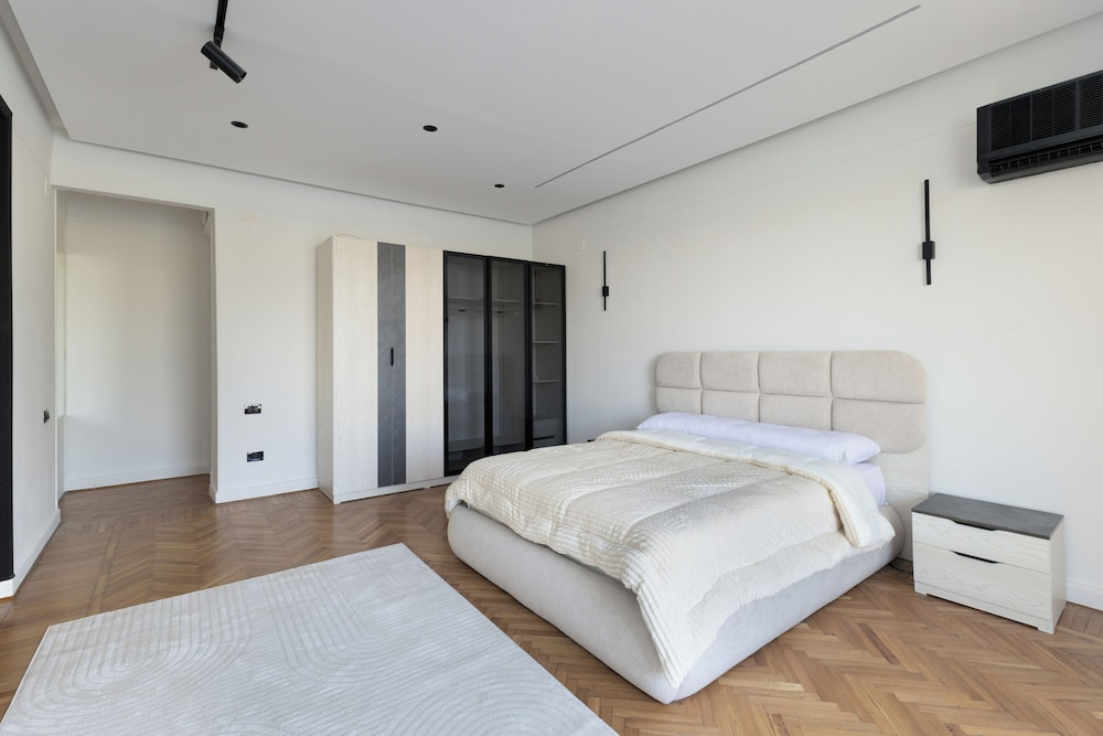 ELITE Premium 4BR Nilefront Apartment