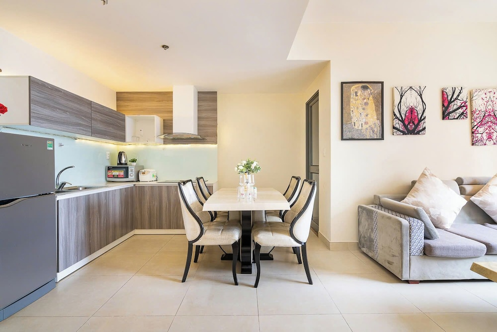 MASTERI Premier Residence