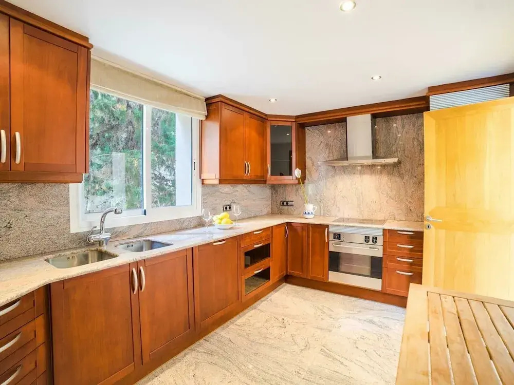 Spectacular Villa With Three Levels Located in Quiet Area
