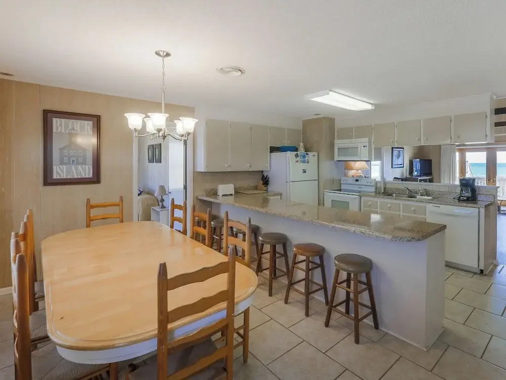 Pelican Perch by Topsail Realty