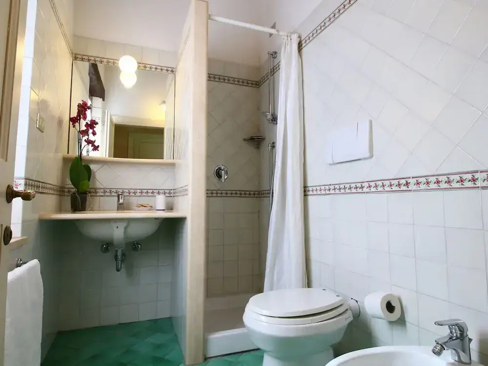 Farmhouse in Todi With Pool & Theater Nearby