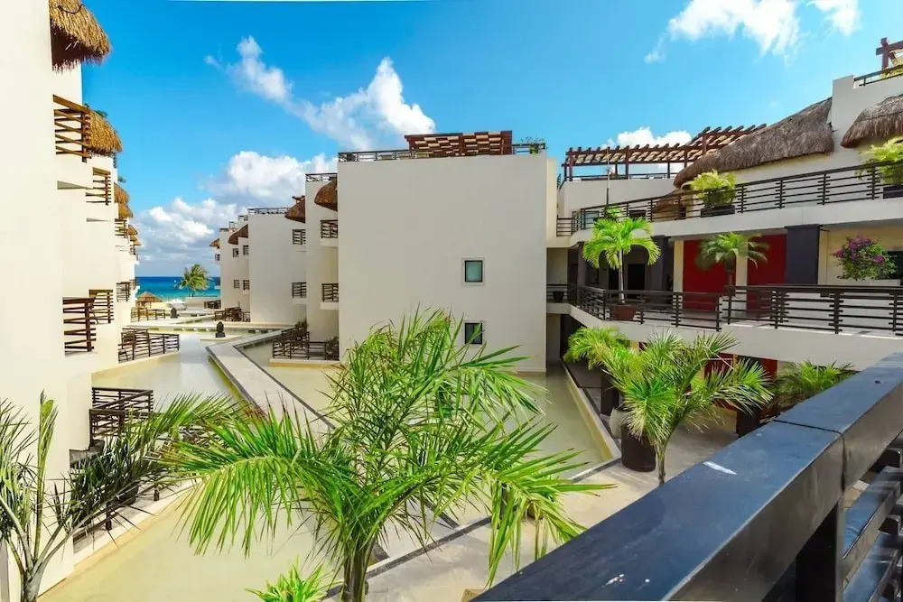 Beachfront Penthouse With Private Pool, Amazing!
