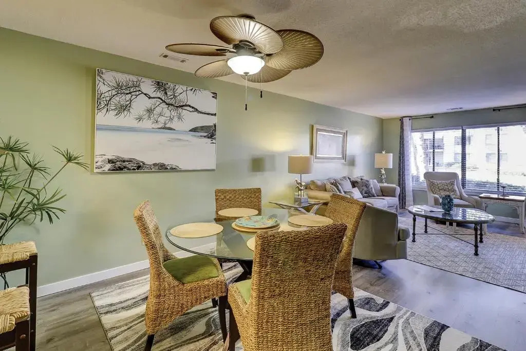 28 Springwood 2 BR Condo Forest Beach