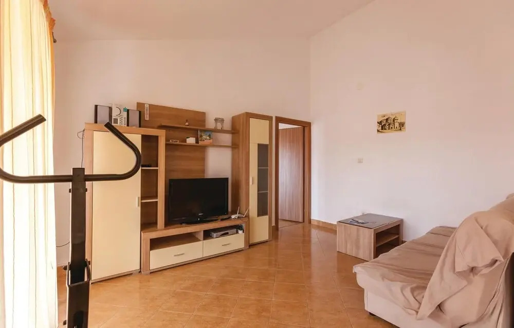 Nice Home in Trogir With Wifi and 3 Bedrooms