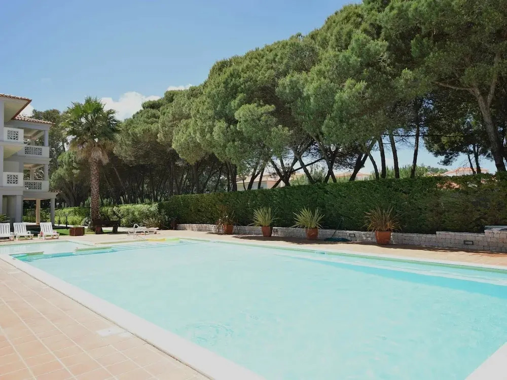 Modern Apartment in Óbidos With Pool