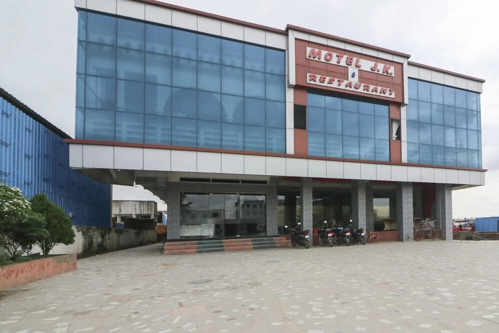 Motel J K by OYO Rooms