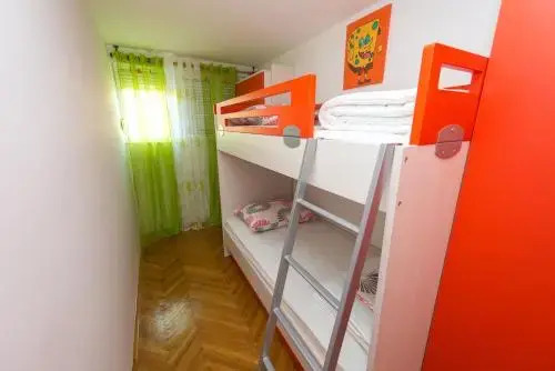Apartment Adi
