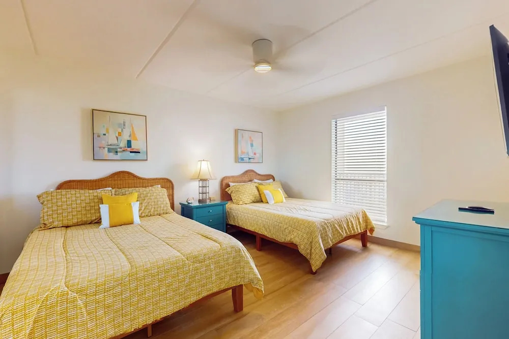 Sweeping View, Luxe Perks: Suntide III - Unit 708