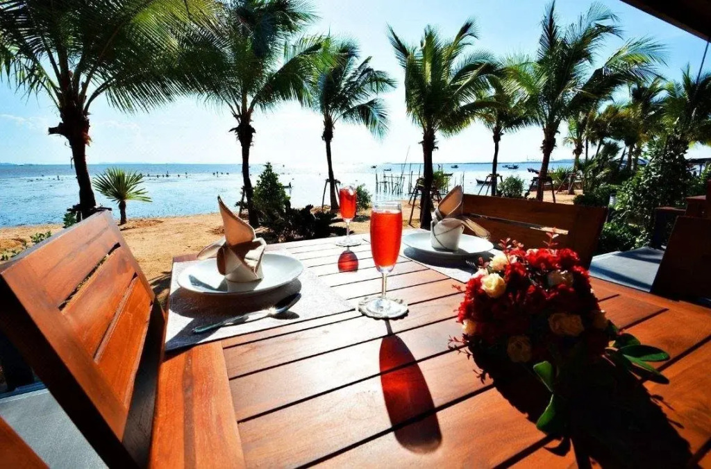 Golden Dragon Beach