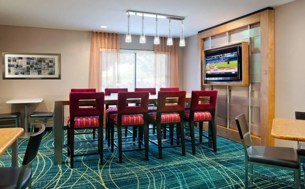 Sonesta Select Nashville Airport Suites