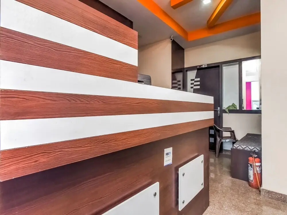 Hotel Heaven by OYO Rooms