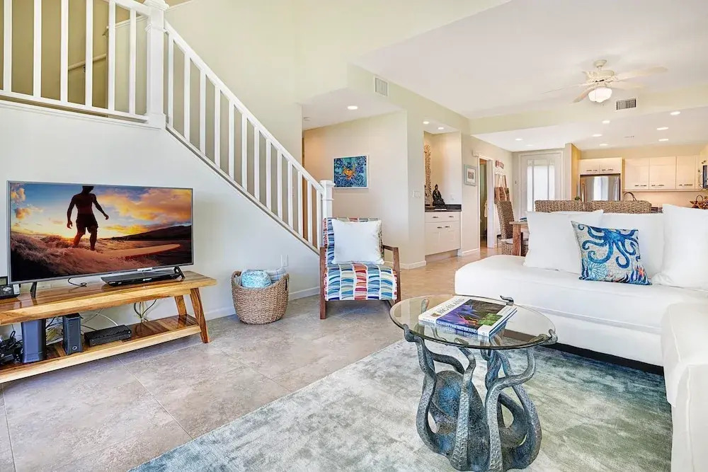 Ocean View - AC & Wifi - Walk to Beach & Shopping - Vrkcv