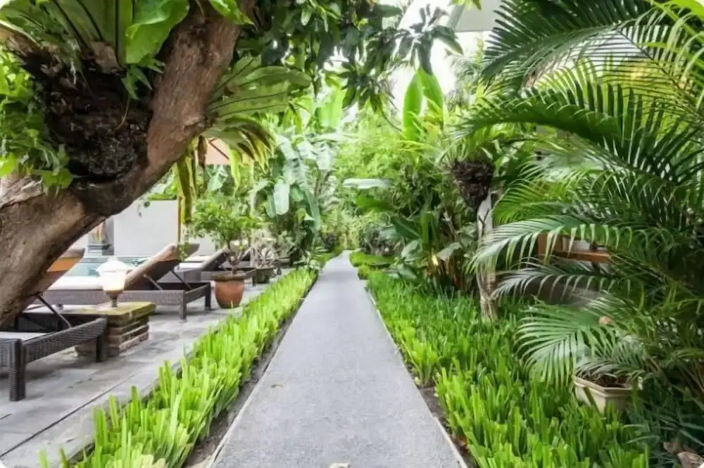 SMV- 2BedGRDN - V6 · 2BR Garden Villa Walk to shops and Beach Legian