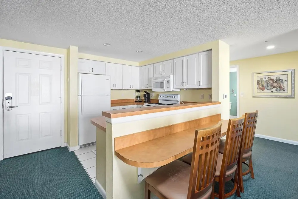 Ocean Walk 2328