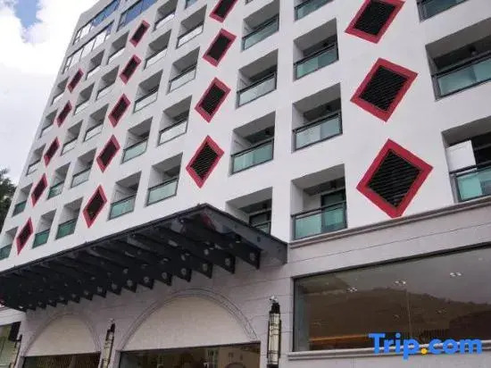 Taihe sun and the moon hostel
