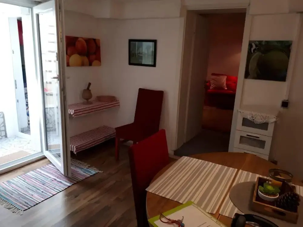 Apartment With one Bedroom in Mönchengladbach, With Enclosed Garden and Wifi