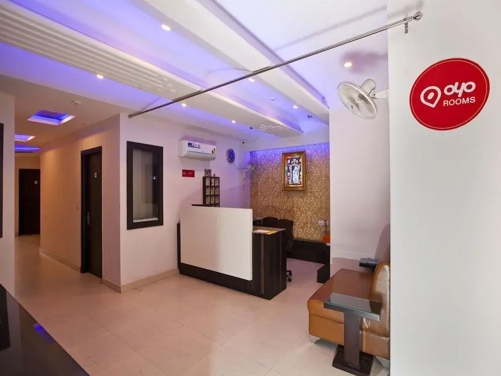 OYO 5385 Paschim Vihar