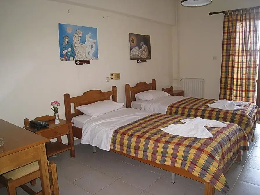 Kastro Hotel