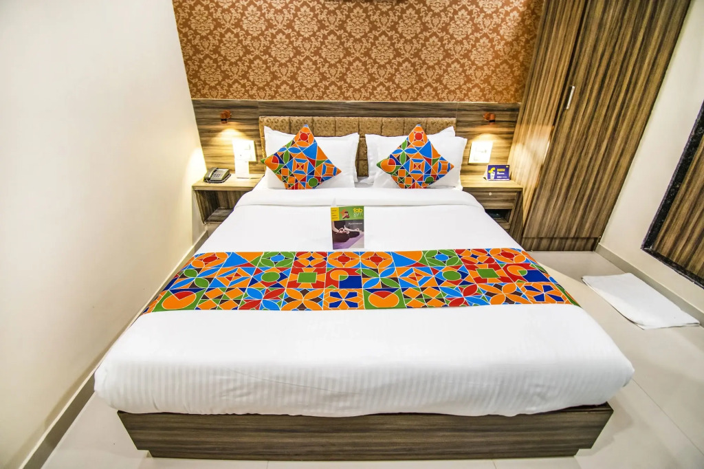 FabHotel Orange Suites - Nr Mumbai International Airport