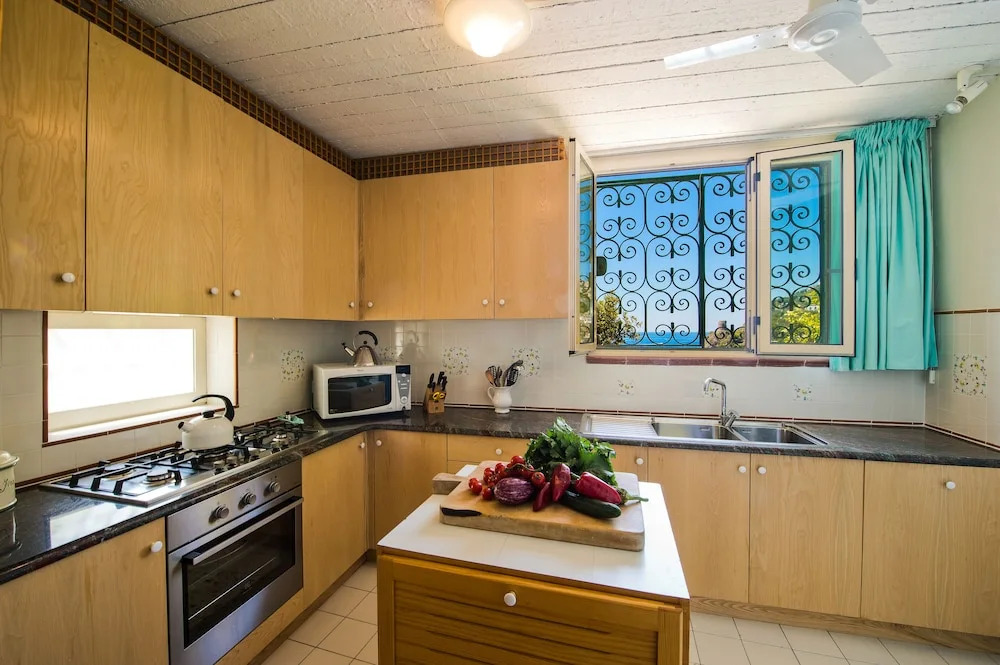 Luxury villa, pool, sea access, large terraces, stupendous views