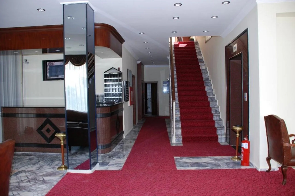 Yade Luxe Hotel
