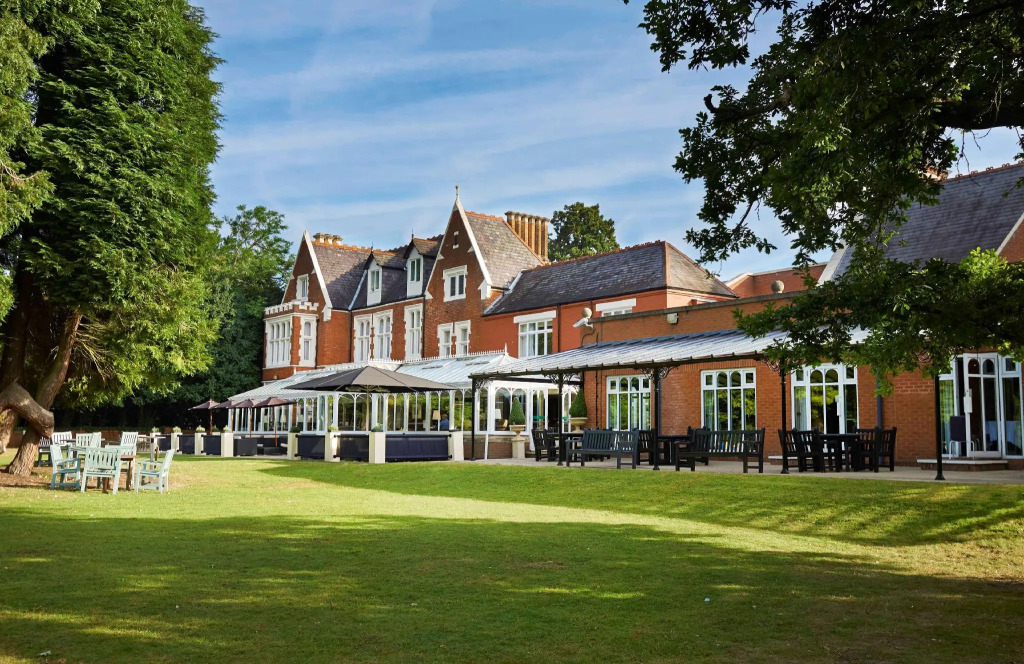 DoubleTree by Hilton St. Annes Manor