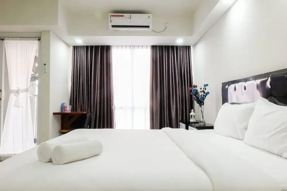 Suite Studio Room near Pancoran and MT Haryono