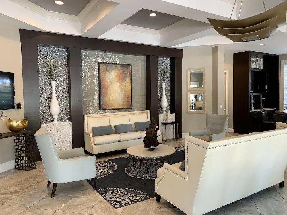 Luxury 5Bd w/ Jacuzzi & Pool Near Disney @ 5528