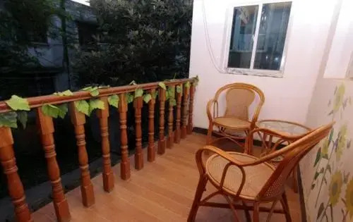 Wuzhen Spring Family Inn