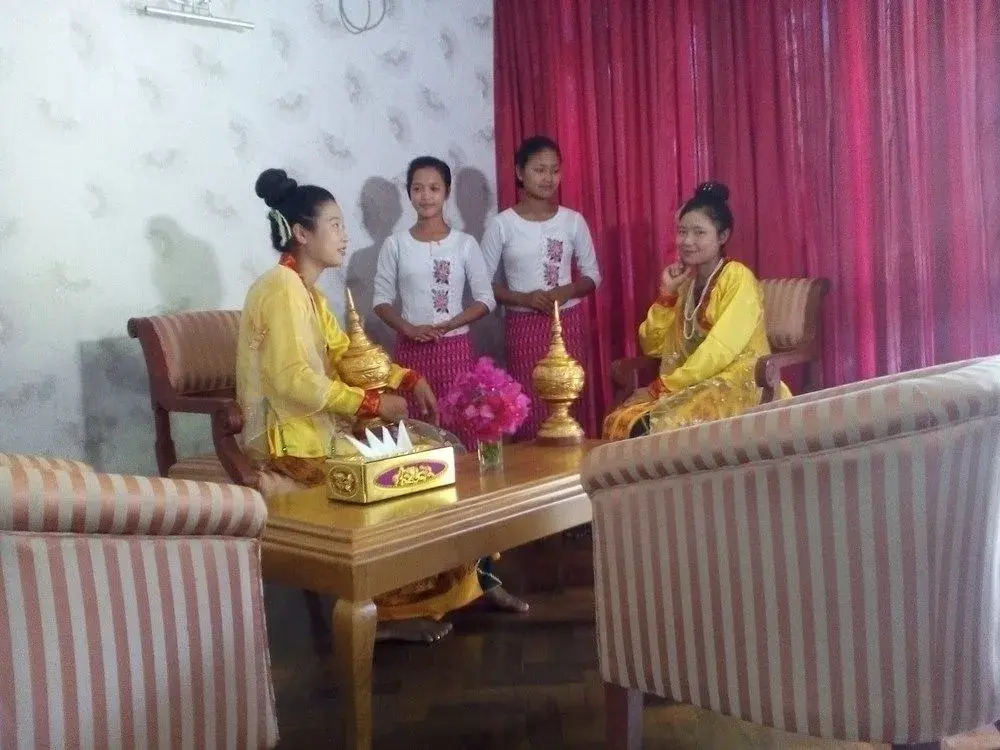 Mrauk U Hotel