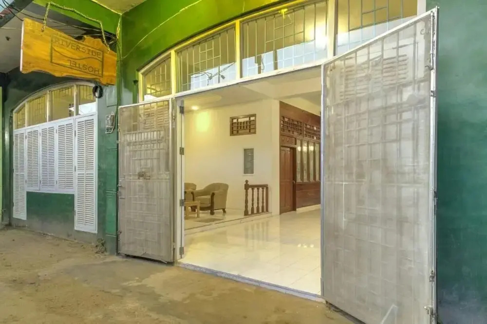 Riverside Hostel Padang