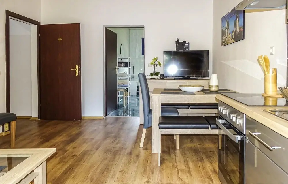 Beautiful Apartment in Insel Poel With Wifi and 2 Bedrooms