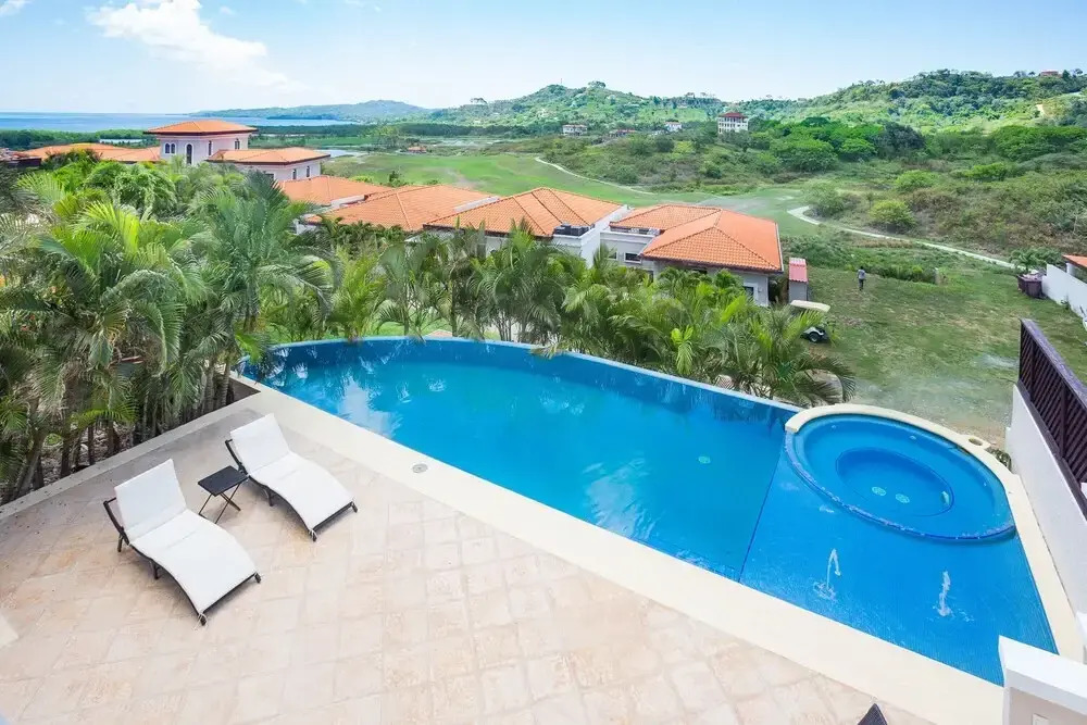 1111 Pearl Court at Pristine Bay