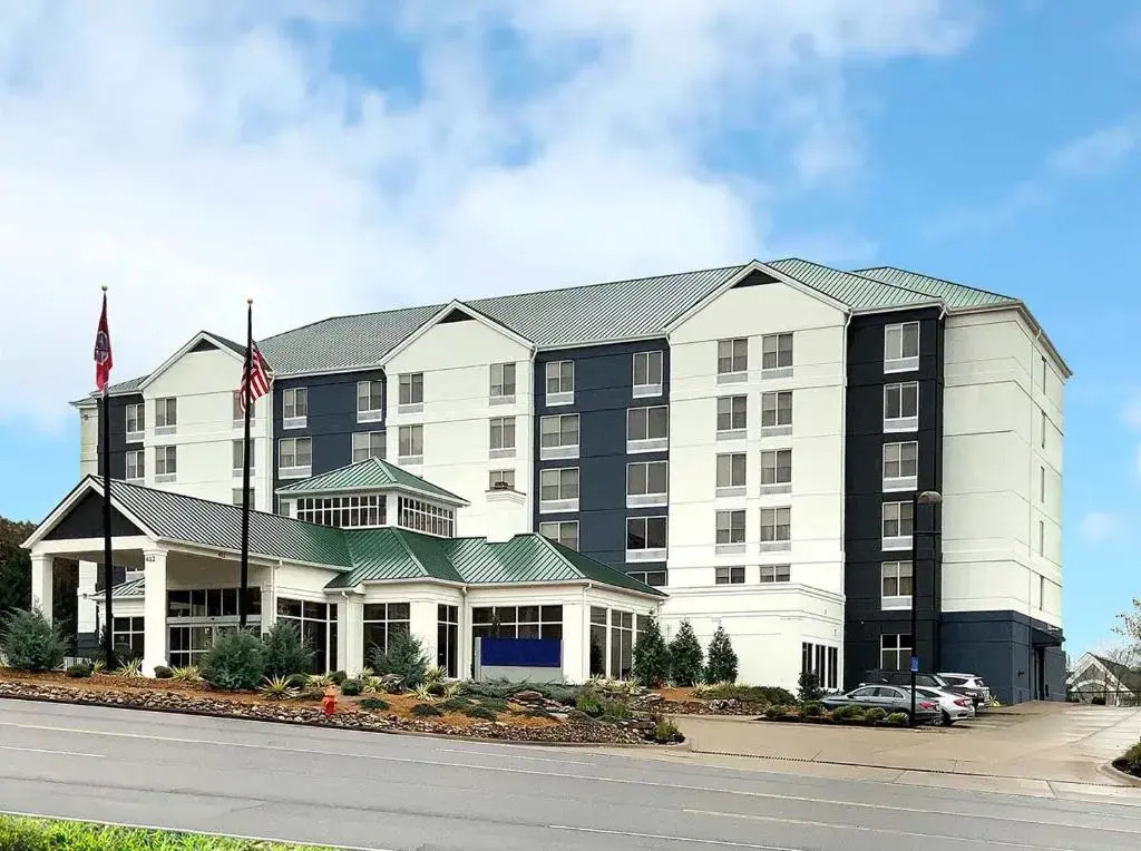 Crowne Plaza Nashville Airport by IHG