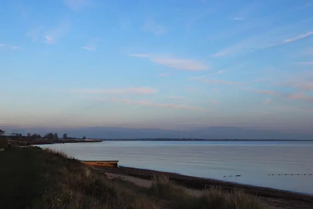 3 Bedroom Mersea Beach Retreat-getaway by the Sea