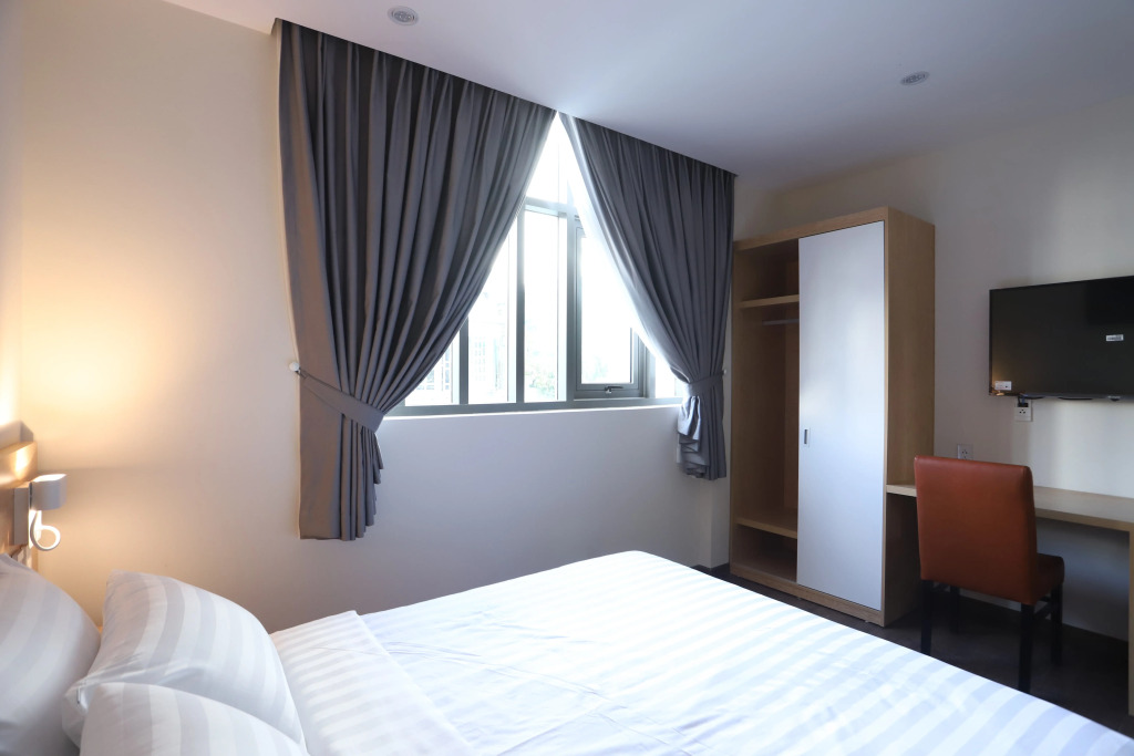 Lanura Apartments and Hotel