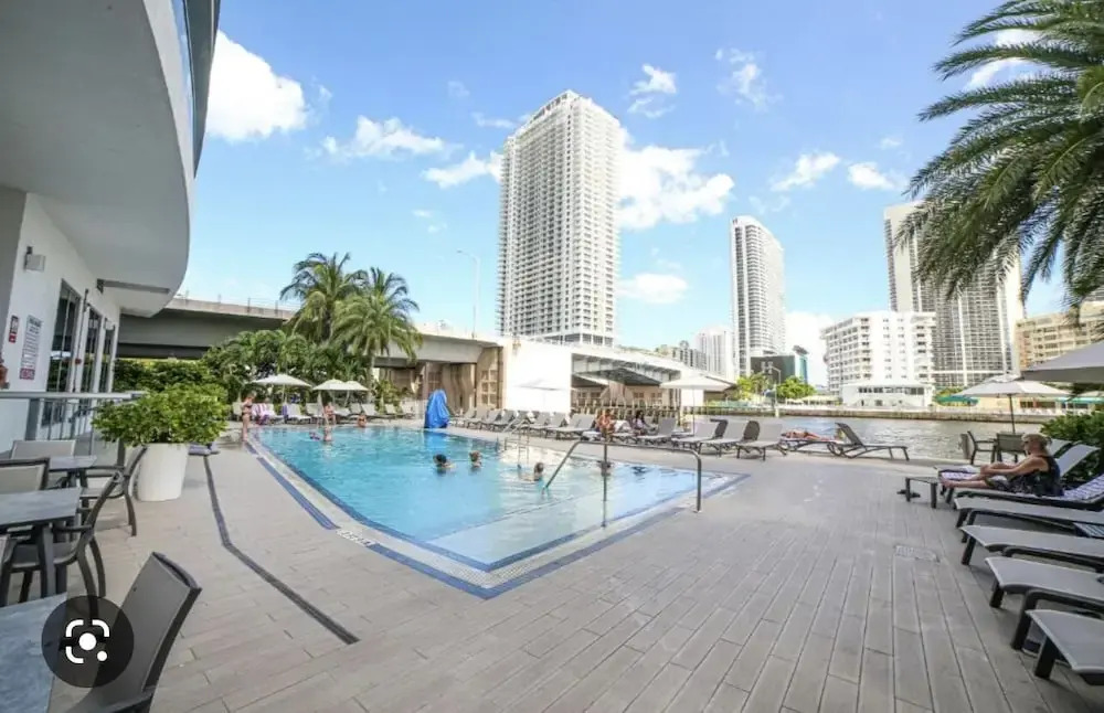 Luxury 3Bd Apartment Beachwalk